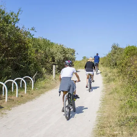 Sejour Cotier A Merville-franceville Pour 4 Personnes, Wifi, Parking - Fr-1-788-72 شقة